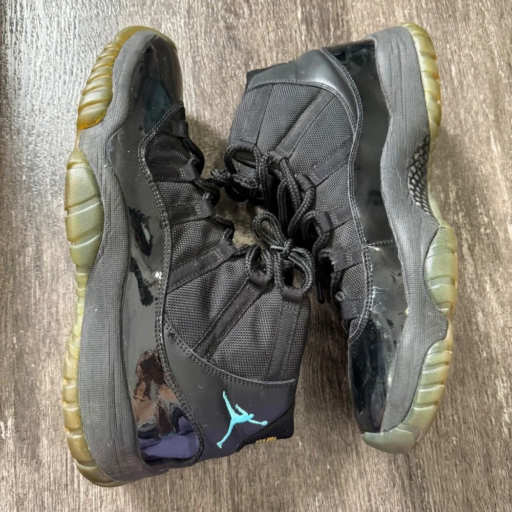Jordan Air Jordan 11 Retro Men 11.5 Black Gamma Blue Patent Leather with Box